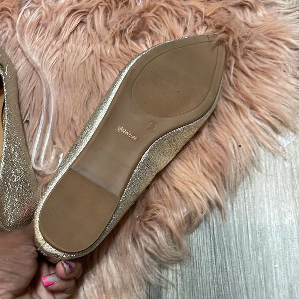 Lulu’s Charlotte Gold Sparkle Flat Size 6.5 - Picture 8 of 9